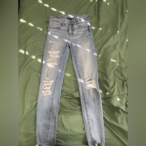 American Eagle Outfitters Light Blue Distressed Skinny Jeans